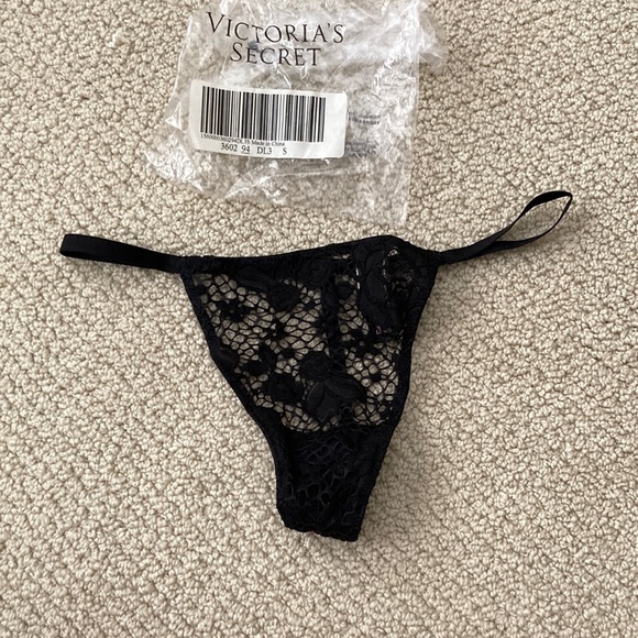 NEW Victoria’s Secret Very Sexy G-String Panties Black Thong Size Small NWT - Picture 1 of 8